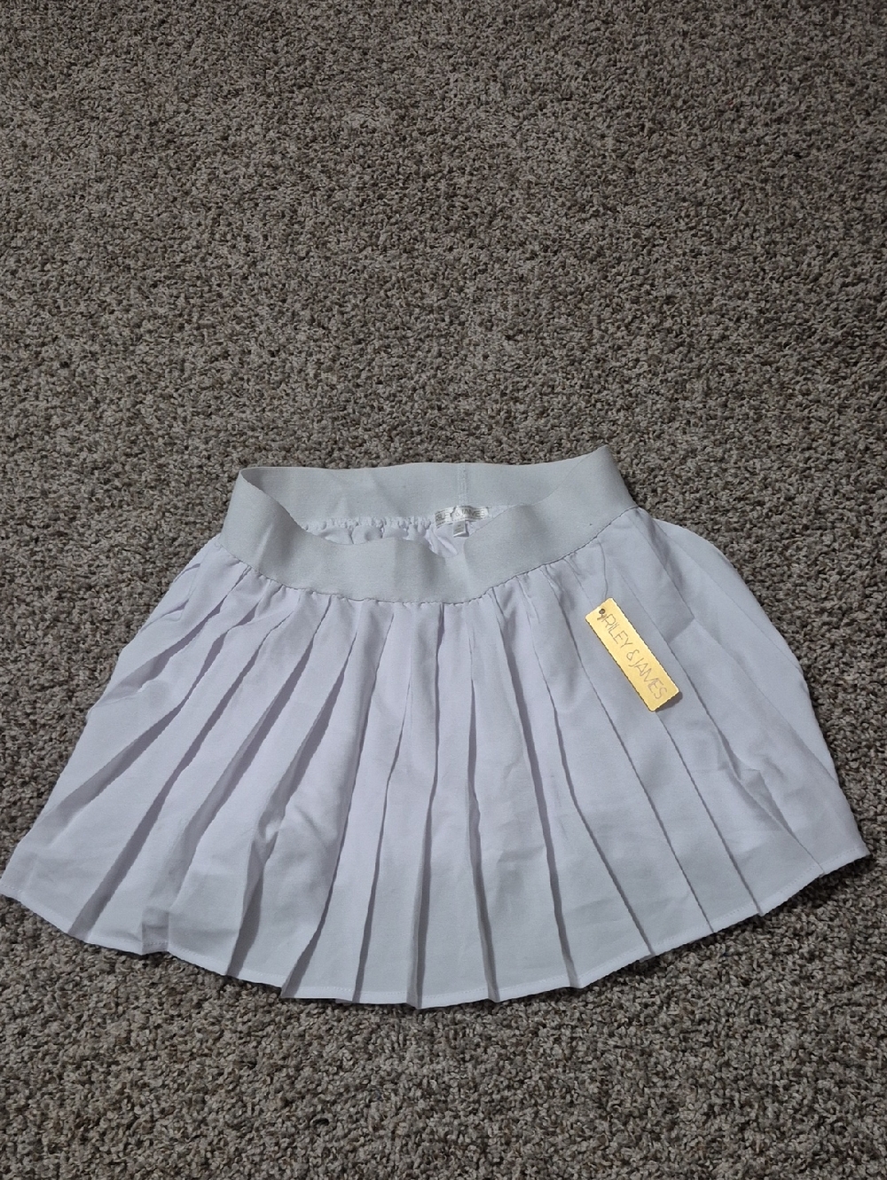 Pleated White Mini Skirt - Brand: